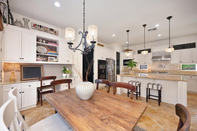 1866 Penrose Ct, Folsom, CA 95630