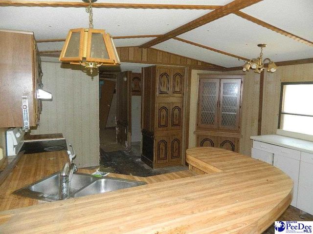 2002 Catalpa Drive, Dillon, SC 29536