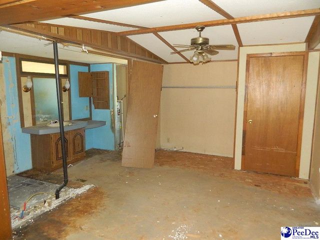 2002 Catalpa Drive, Dillon, SC 29536