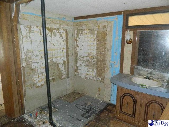 2002 Catalpa Drive, Dillon, SC 29536