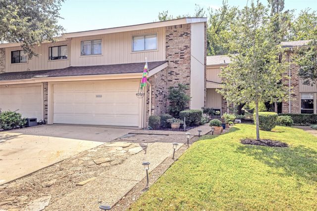 1805 Lakecrest Court, Carrollton, TX 75006