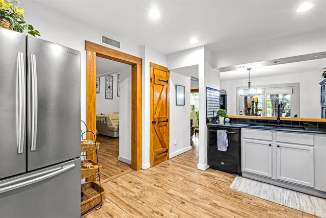 1805 Lakecrest Court, Carrollton, TX 75006