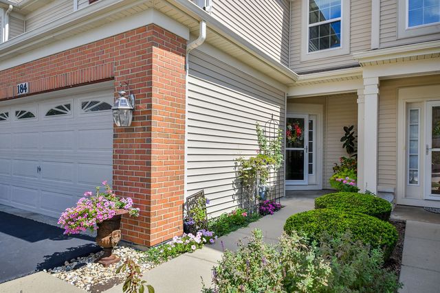 184 Birch Lane, St. Charles, IL 60175