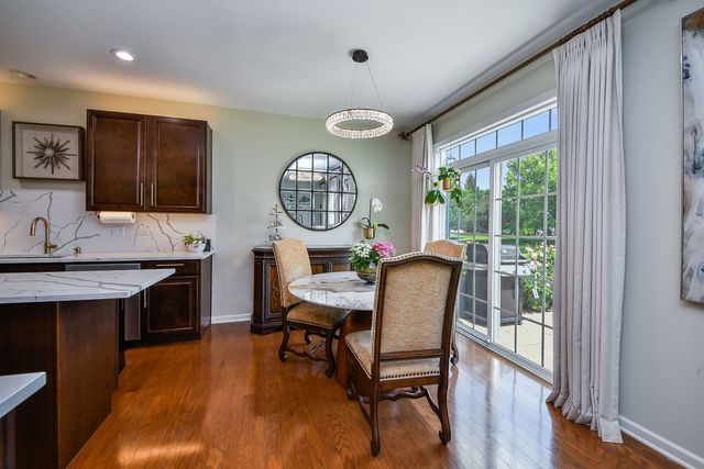 184 Birch Lane, St. Charles, IL 60175