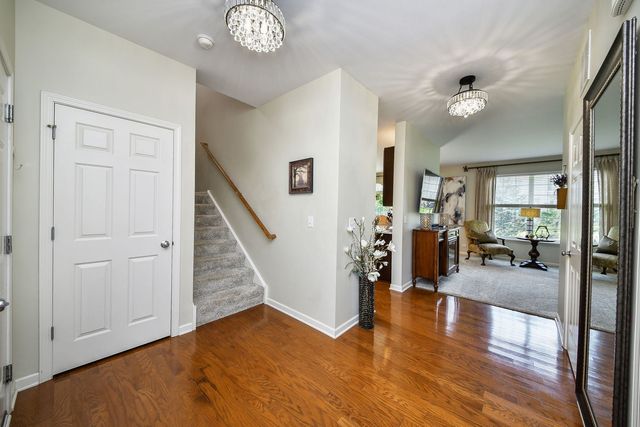 184 Birch Lane, St. Charles, IL 60175