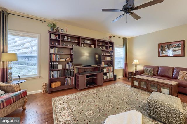 509 BROOKSHIRE DR, Lancaster, PA 17601