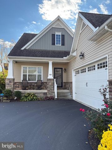 509 BROOKSHIRE DR, Lancaster, PA 17601