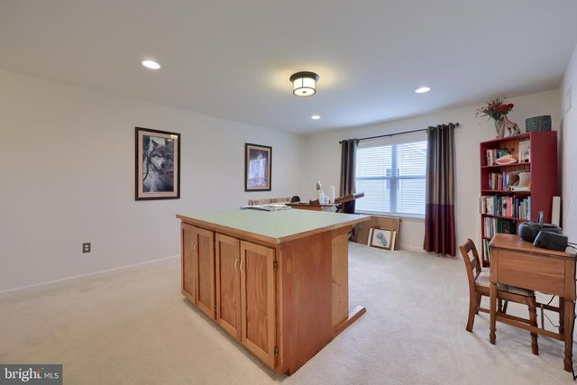 509 BROOKSHIRE DR, Lancaster, PA 17601