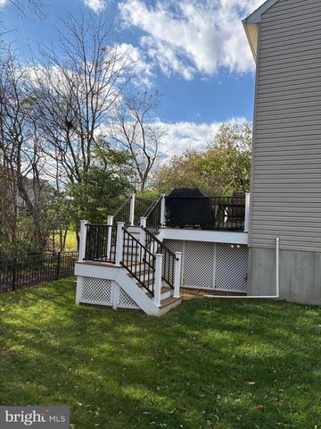 509 BROOKSHIRE DR, Lancaster, PA 17601