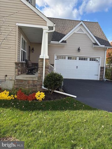 509 BROOKSHIRE DR, Lancaster, PA 17601