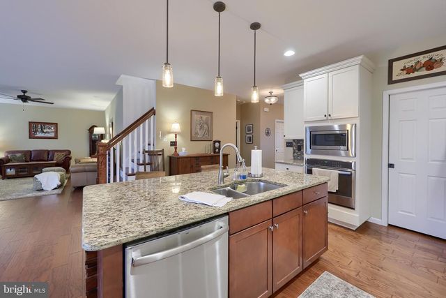 509 BROOKSHIRE DR, Lancaster, PA 17601