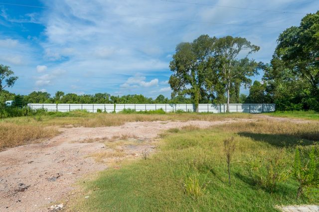 1353 Siedel Road, Brookshire, TX 77423