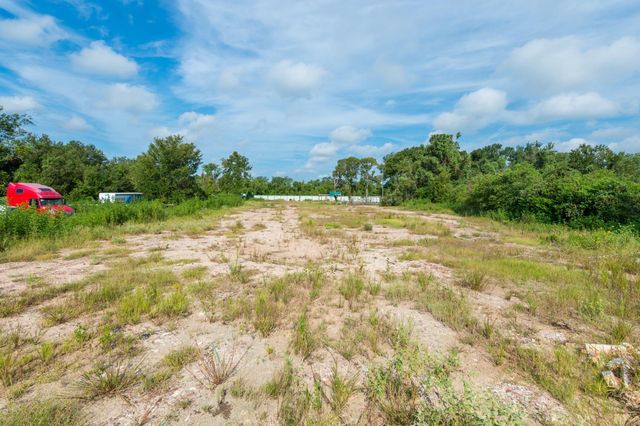 1353 Siedel Road, Brookshire, TX 77423