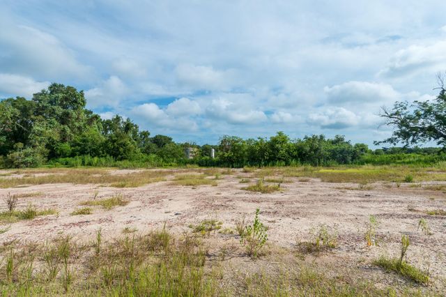 1353 Siedel Road, Brookshire, TX 77423