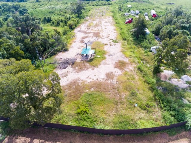 1353 Siedel Road, Brookshire, TX 77423