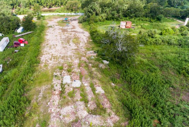 1353 Siedel Road, Brookshire, TX 77423