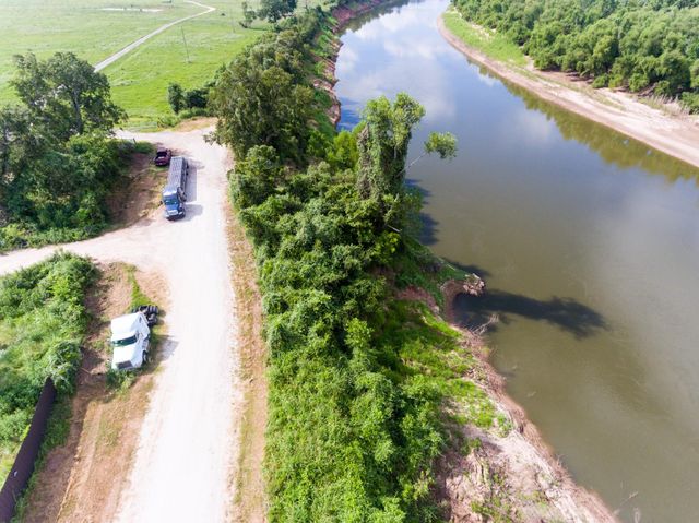 1353 Siedel Road, Brookshire, TX 77423