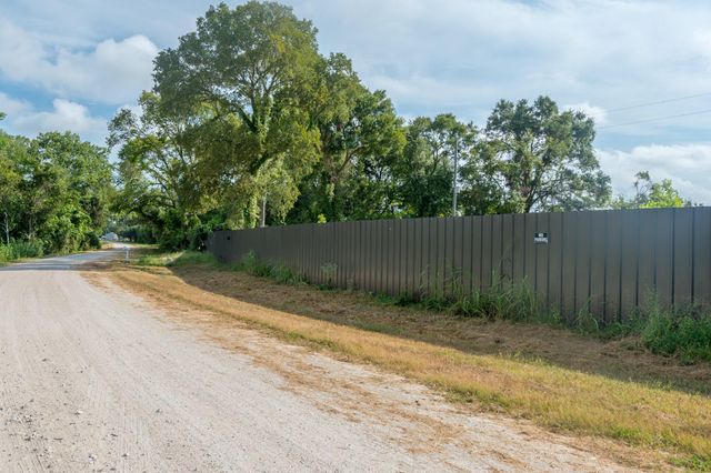 1353 Siedel Road, Brookshire, TX 77423