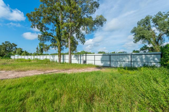 1353 Siedel Road, Brookshire, TX 77423