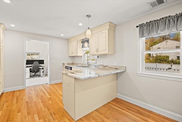 6 Ascension St, Blackstone, MA 01504