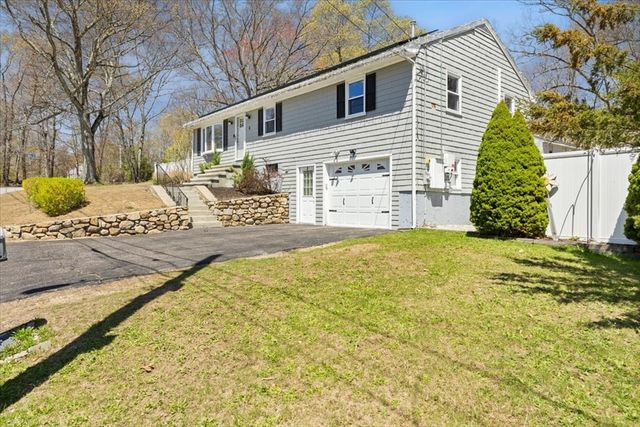 6 Ascension St, Blackstone, MA 01504