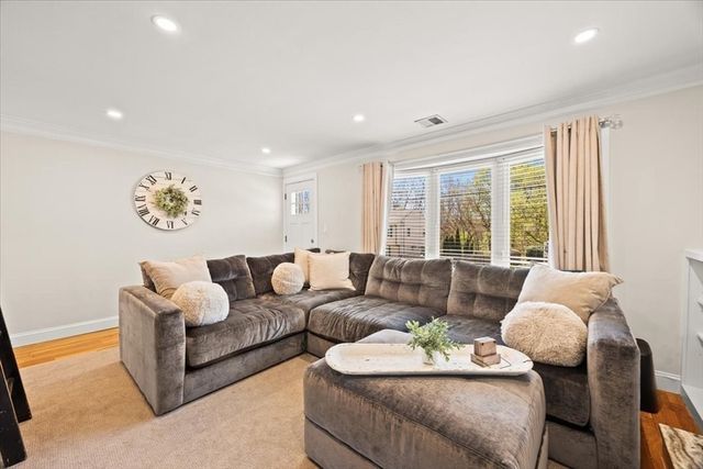 6 Ascension St, Blackstone, MA 01504