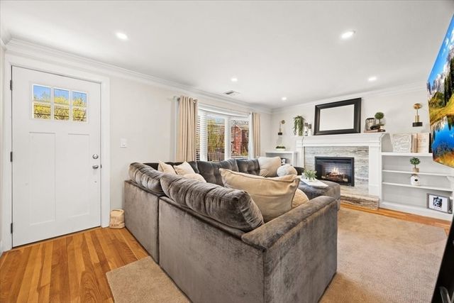 6 Ascension St, Blackstone, MA 01504