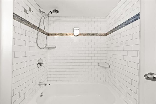 6 Ascension St, Blackstone, MA 01504