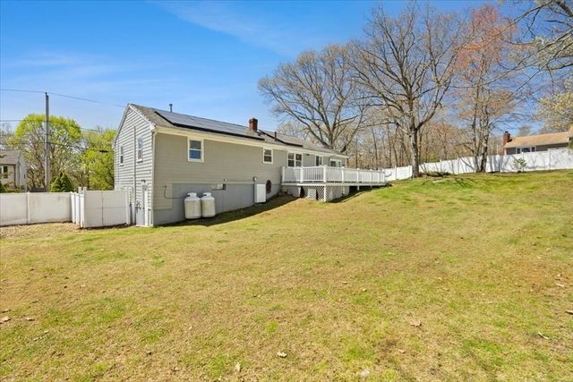 6 Ascension St, Blackstone, MA 01504