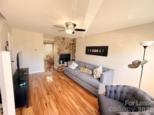 8212 Circle Tree Lane, Charlotte, NC 28277