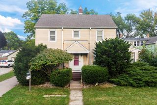 1610 JACKSON STREET, Oshkosh, WI 54901
