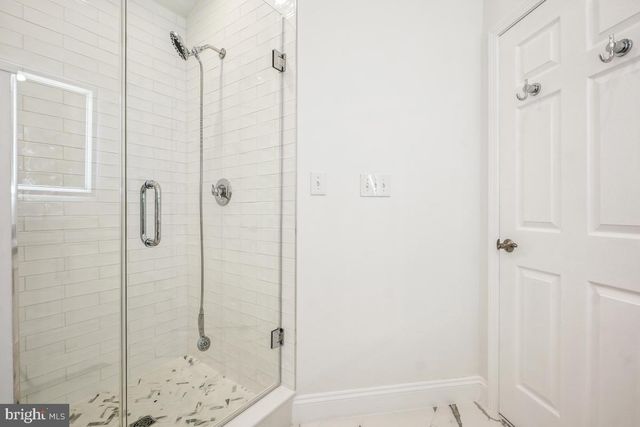 1057 GRAND OAK WAY, Rockville, MD 20852