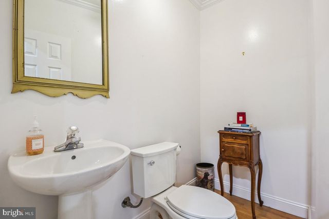 1057 GRAND OAK WAY, Rockville, MD 20852