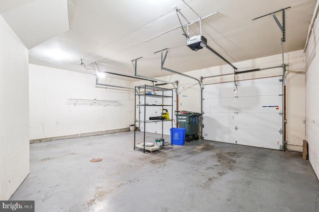 1057 GRAND OAK WAY, Rockville, MD 20852