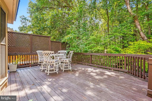 1057 GRAND OAK WAY, Rockville, MD 20852