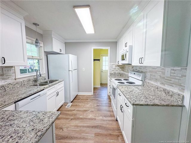 219 Viking Road, Fayetteville, NC 28303