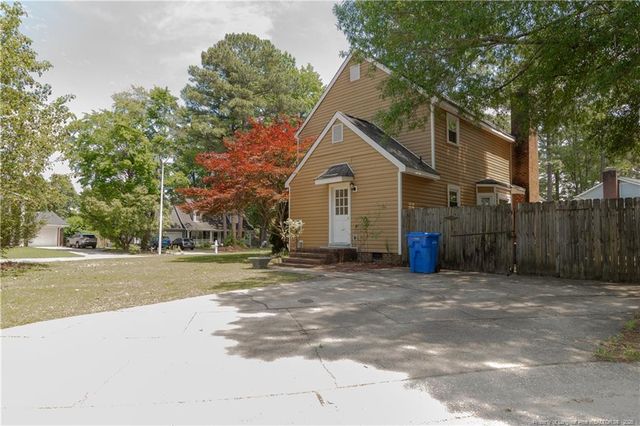 219 Viking Road, Fayetteville, NC 28303