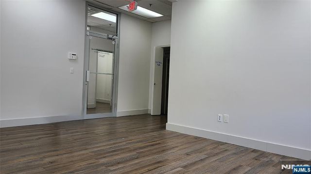 111 Charlotte Place 201A, Englewood Cliffs, NJ 07632