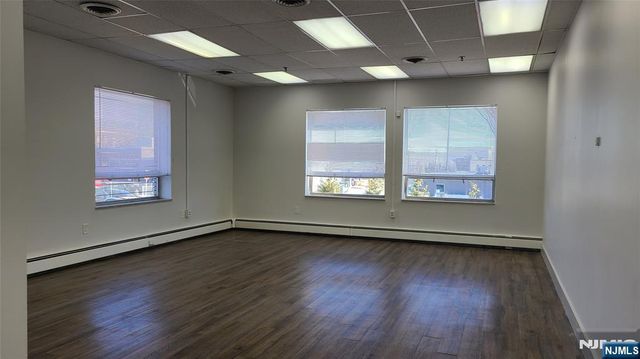 111 Charlotte Place 201A, Englewood Cliffs, NJ 07632