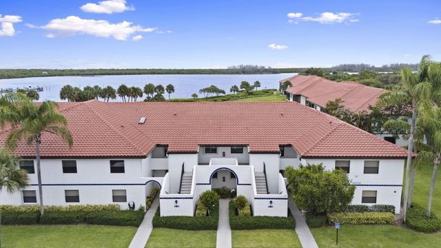 6102 SE Landing Way 14, Stuart, FL 34997