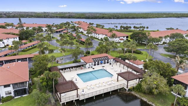 6102 SE Landing Way 14, Stuart, FL 34997