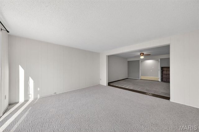 977 Cardello Drive, Manchester, MO 63021