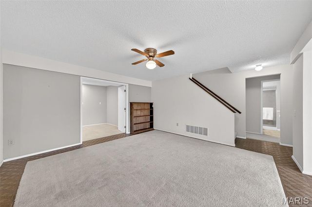 977 Cardello Drive, Manchester, MO 63021