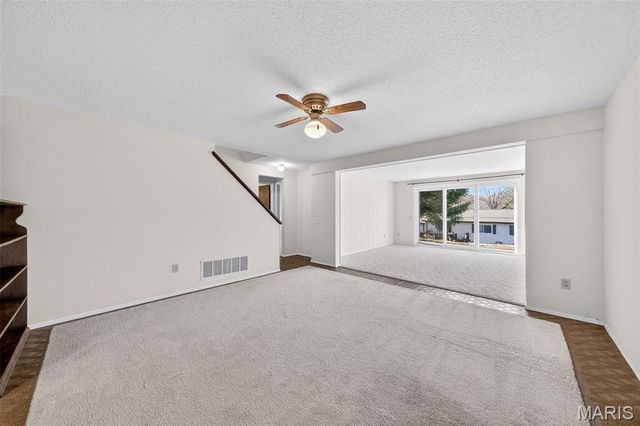 977 Cardello Drive, Manchester, MO 63021