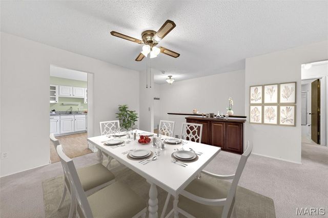 977 Cardello Drive, Manchester, MO 63021