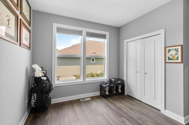 651 Elizabeth Way, Hudson, WI 54016
