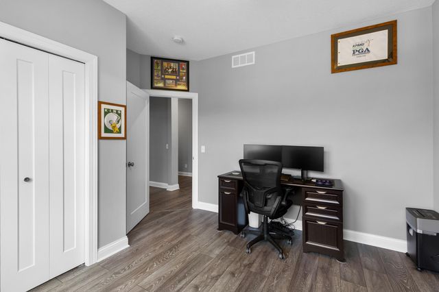 651 Elizabeth Way, Hudson, WI 54016