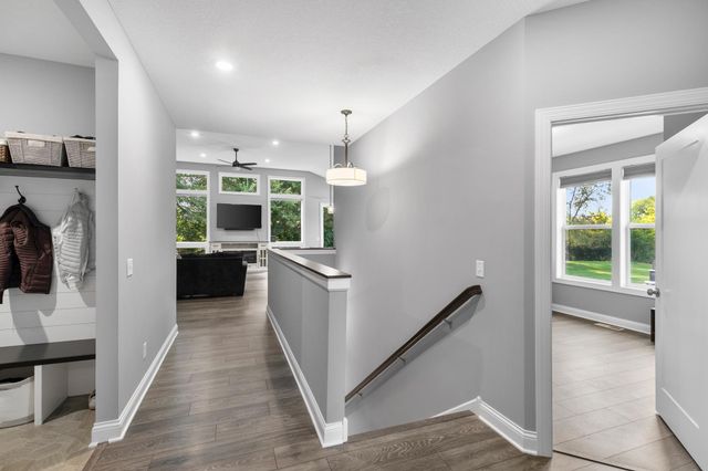 651 Elizabeth Way, Hudson, WI 54016