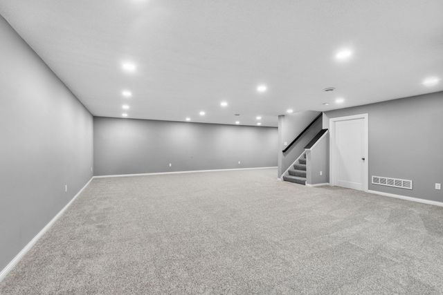 651 Elizabeth Way, Hudson, WI 54016