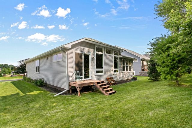 651 Elizabeth Way, Hudson, WI 54016